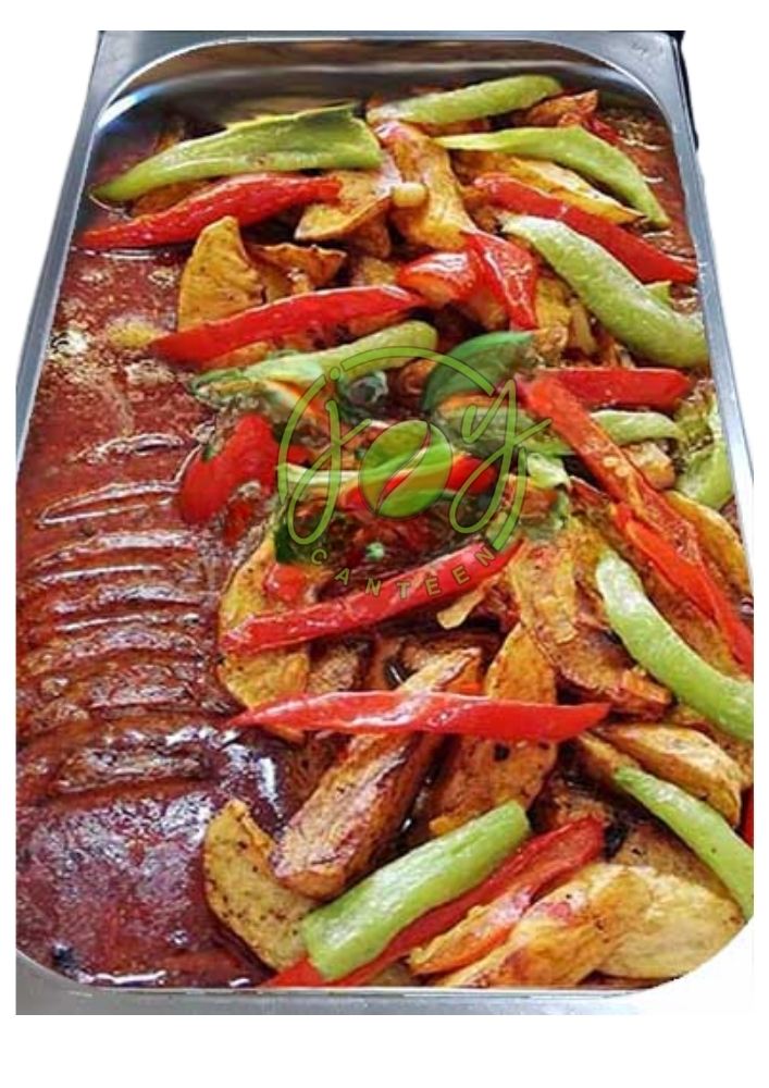 Sirloin-Steak-in-Tomato-Sause-with-Vegetables